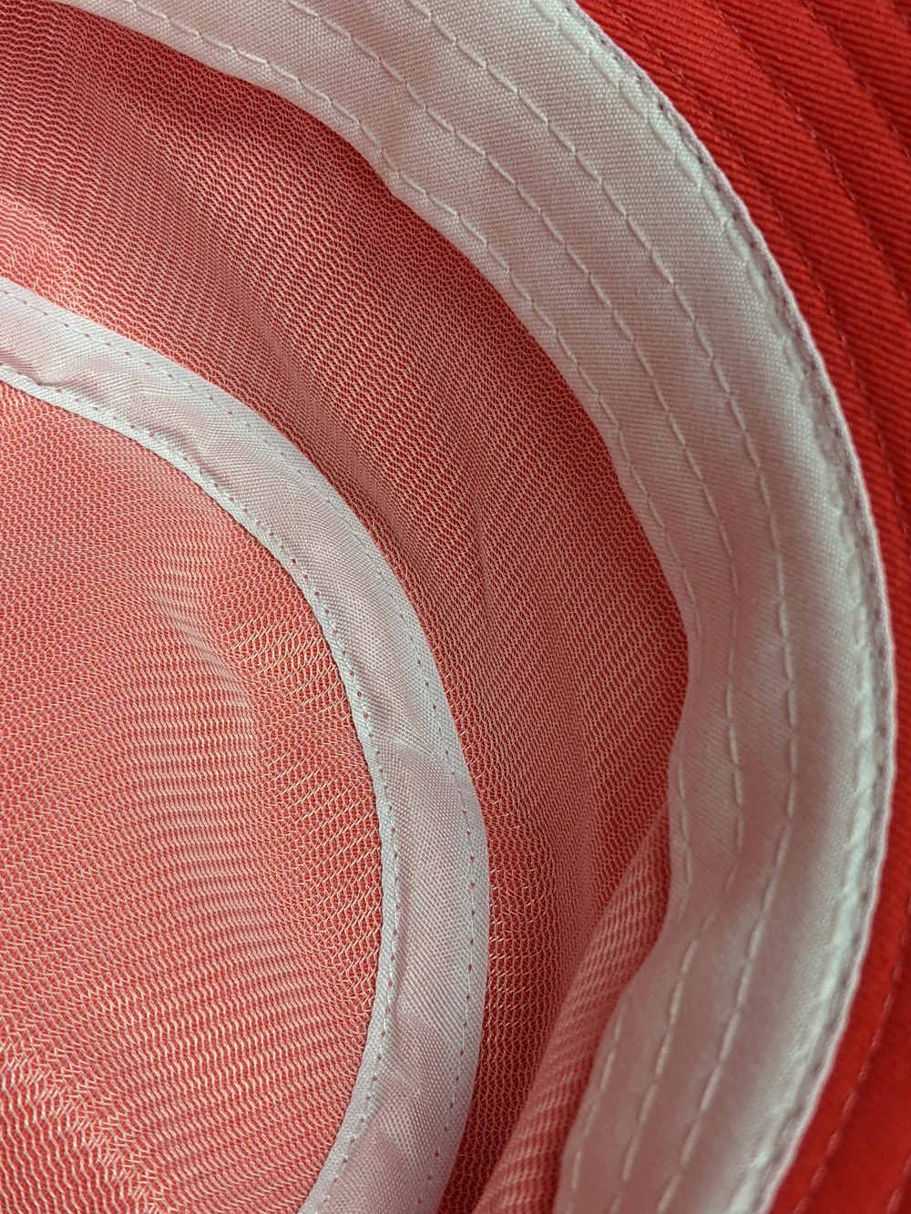 Zanden youth bucket